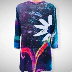 NWT LILY Watercolor Sublimation Print Tunic Top - SM